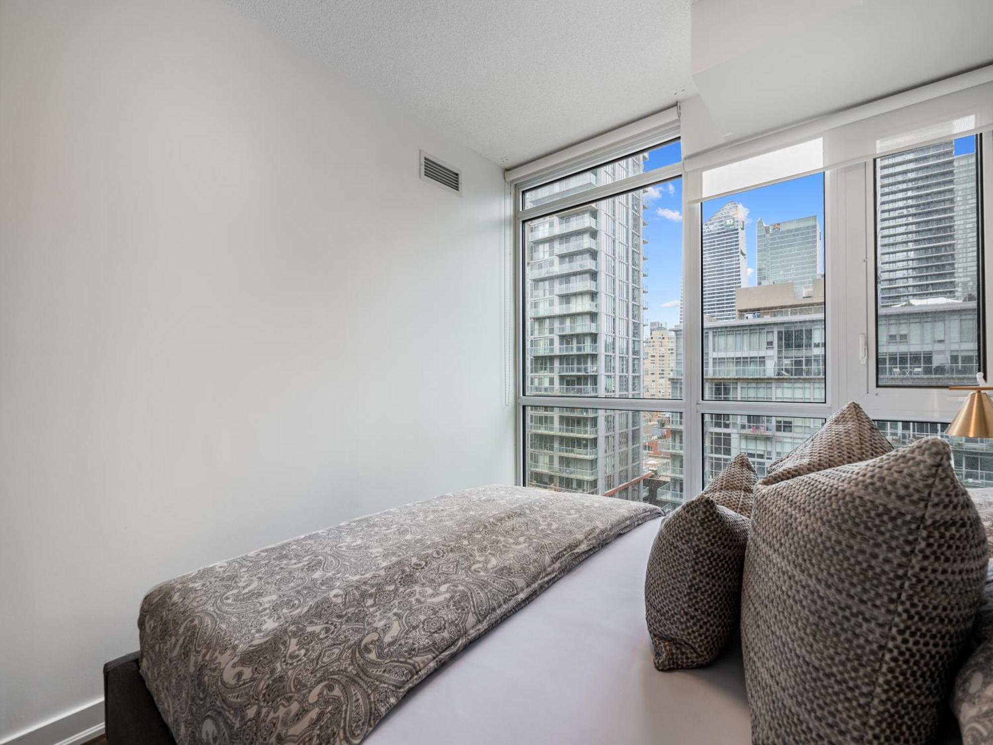 Presidential Two Bedroom Suite - Downtown Toronto Exterior photo